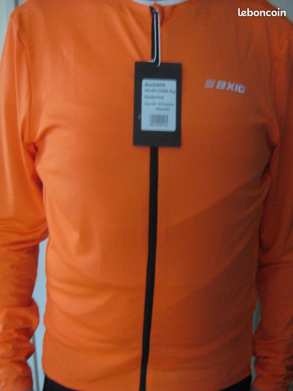 VETEMENT de cycliste (image 1)
