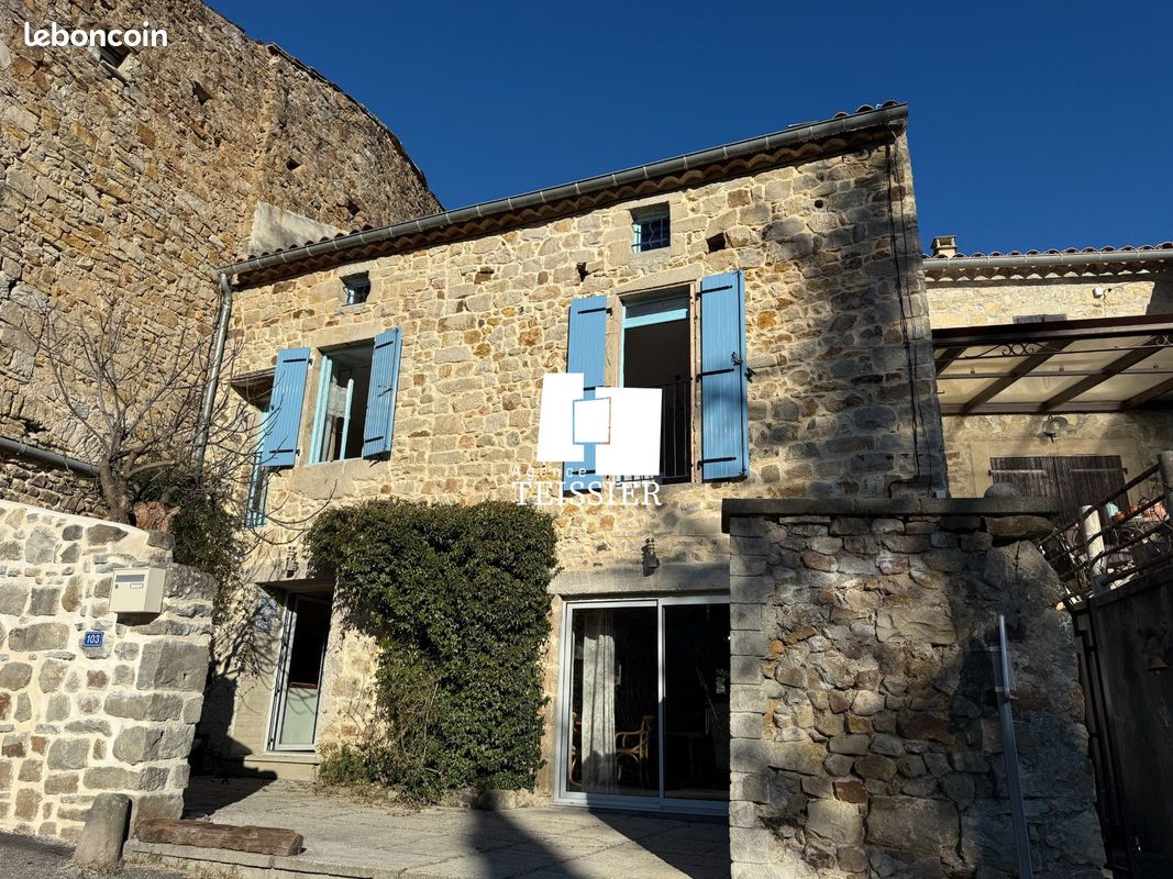 Maison 6 pièces 166 m² · à Les Vans · 166 m² · 230 000 €