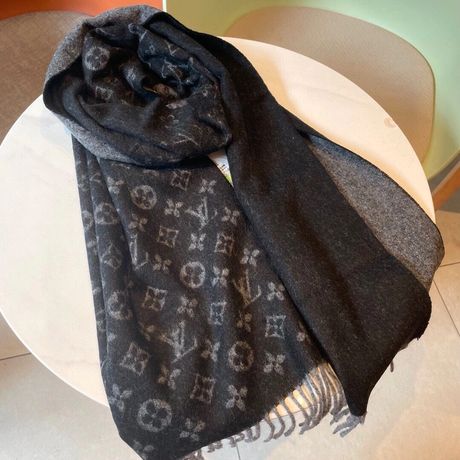 Echarpe et foulard Louis Vuitton d'occasion - Annonces accessoires et  bagagerie leboncoin