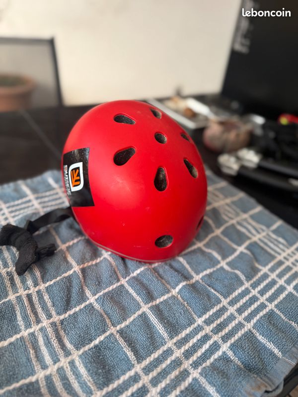 Casque skate enfant (image 1)
