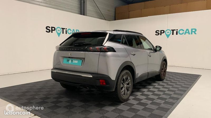 Peugeot 2008 1.2 PureTech 100ch S&S Style (image 5)