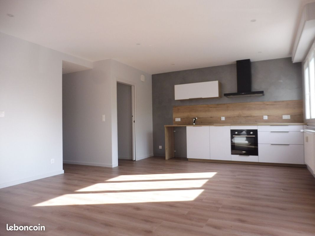 Appartement 2 pièces 58 m² · à Bourg-en-Bresse · 58 m² · 785 €