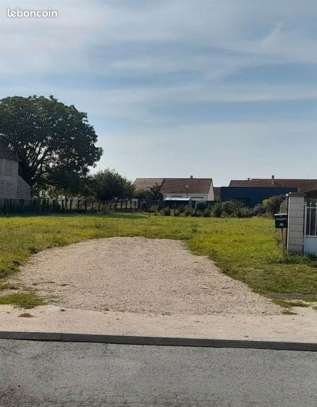 Terrain 1252m² · à Oucques la Nouvelle · 35 000 €