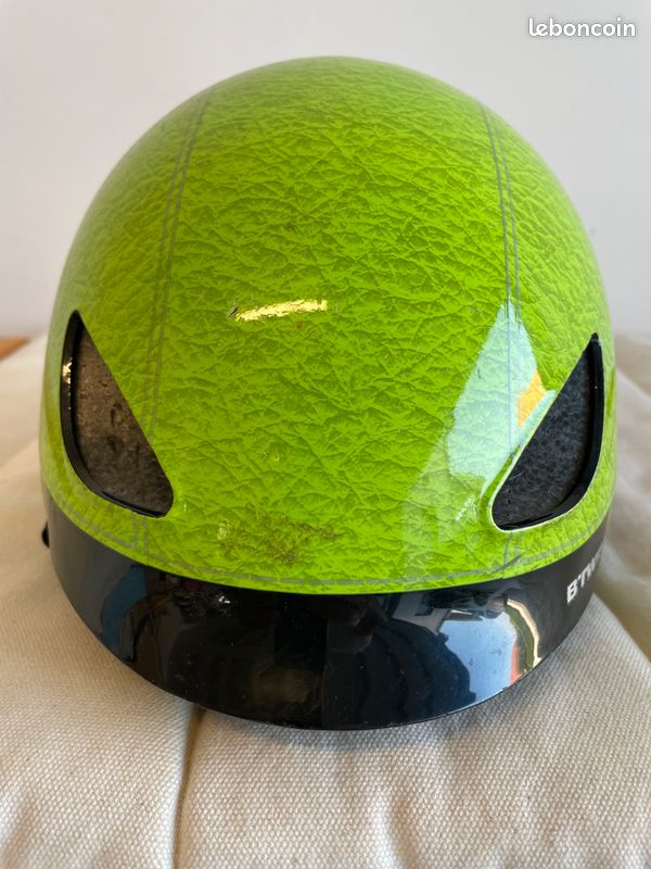 Casque vélo enfant Btwin de chez décathlon (image 1)