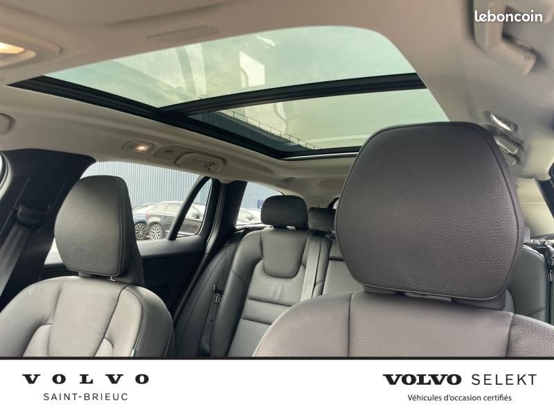 Volvo V60 B4 197ch Ultra Style Dark DCT 7 (image 22)
