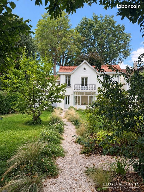 Maison 4 pièces 116 m² · à Vaucresson · 116 m² · 1 270 000 €