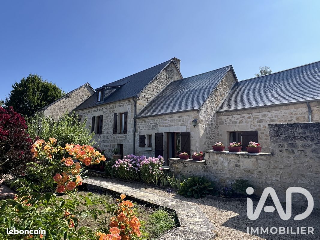 Maison 7 pièces 148 m² · à Courmelles · 148 m² · 261 000 €