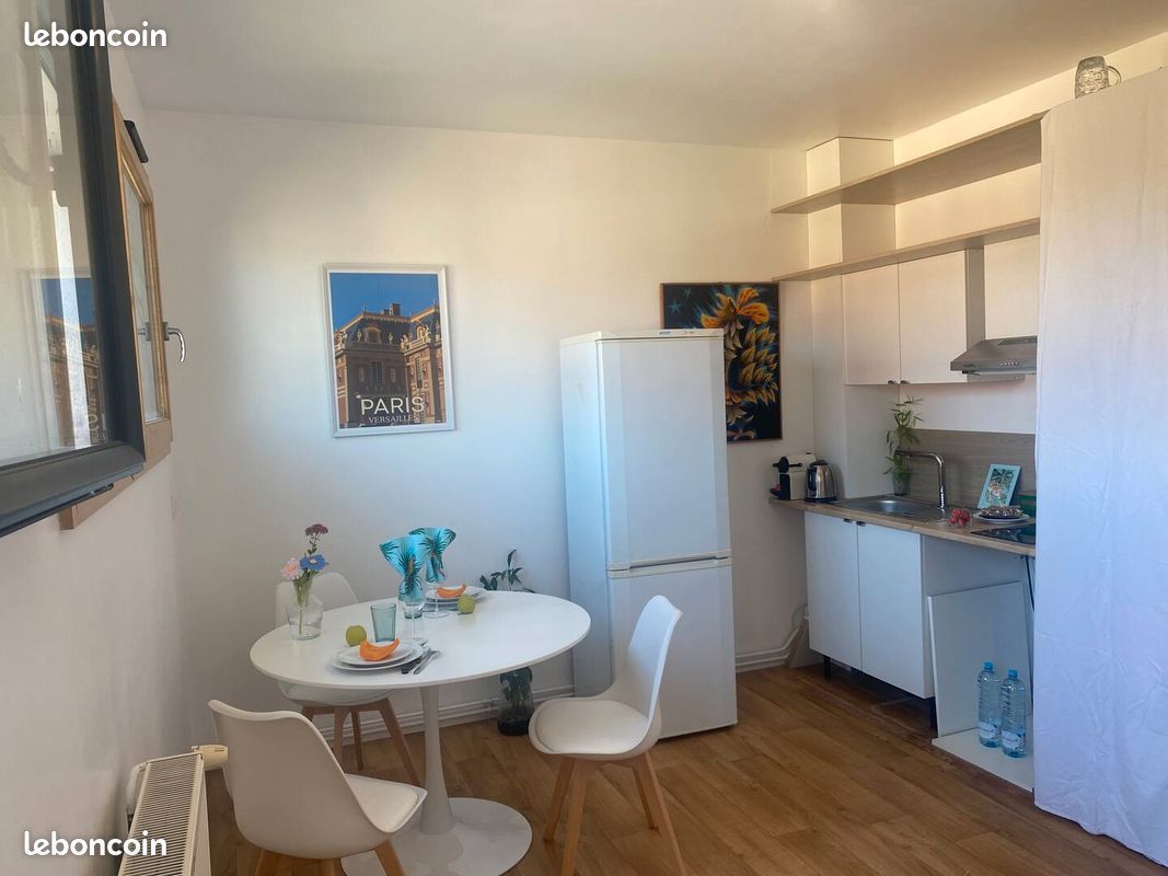 Appartement 1 pièce 25 m² · à Saint-Cyr-l'École · 25 m² · 840 €