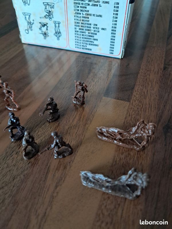 Atlantic figurines 1 / 72 : Parachutistes (image 8)