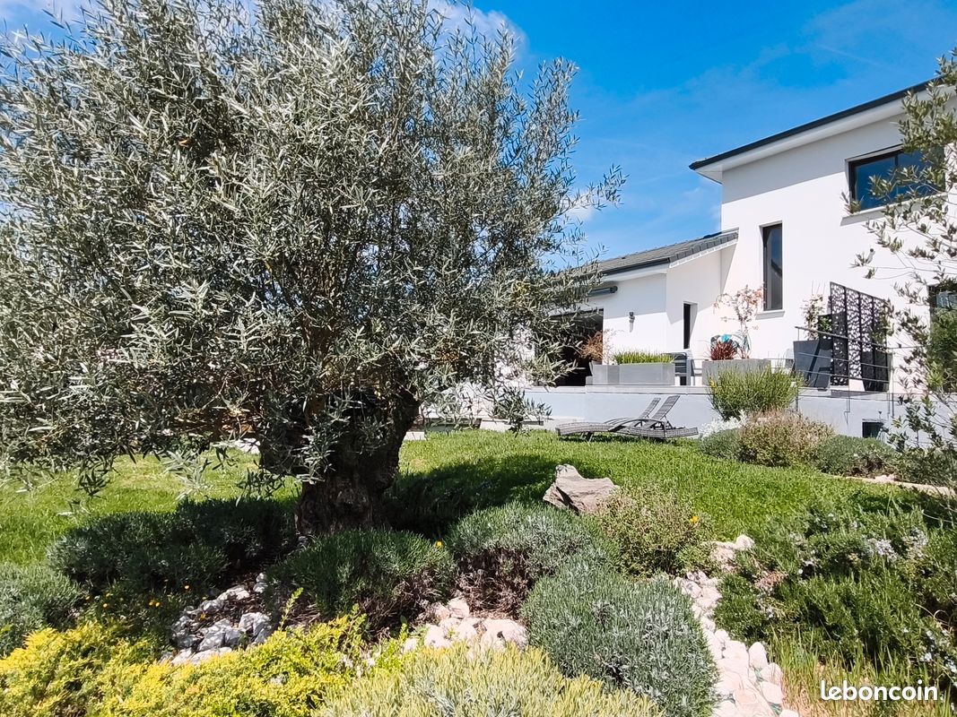 Maison 4 pièces 137 m² · à Voiron · 137 m² · 628 000 €