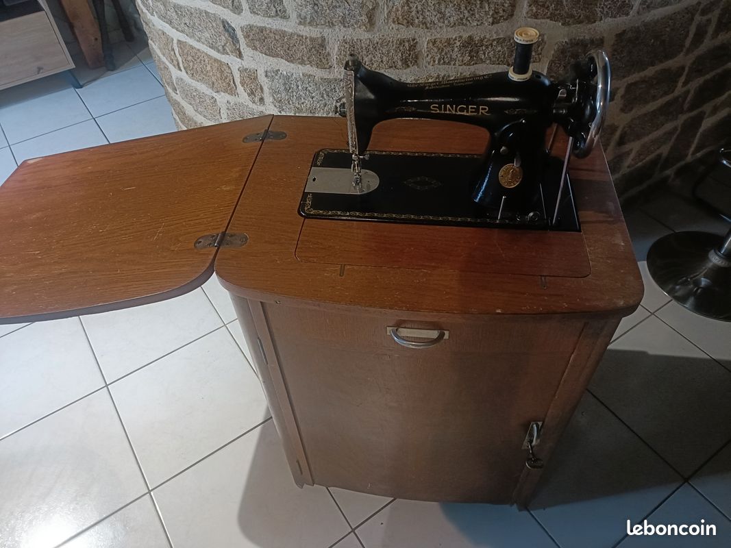 Machine à coudre Singer (image 1)