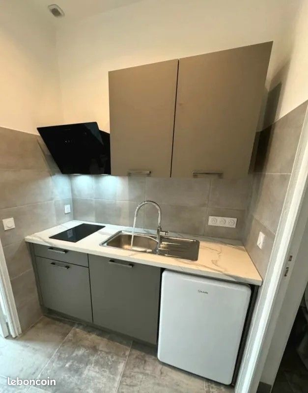 Studio 1 pièce 28 m² - Arès 33740 (image principale 0)