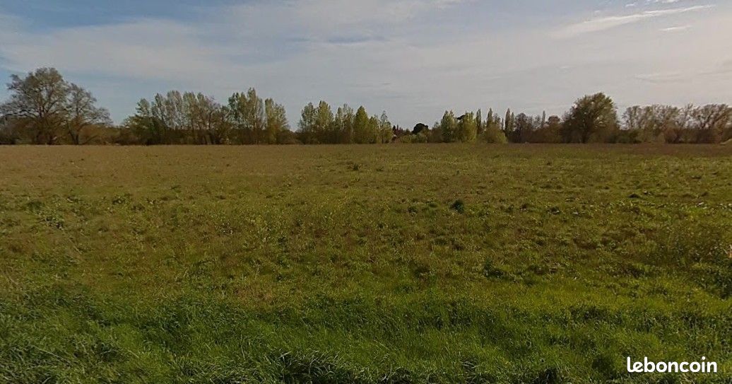 Terrain 1000 m² · à Creysse · 1 000 m² · 35 000 €