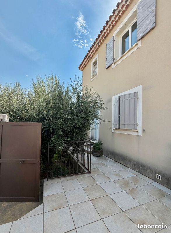 Maison 5 pièces 137 m² · à Paradou · 137 m² · 1 640 €/mois