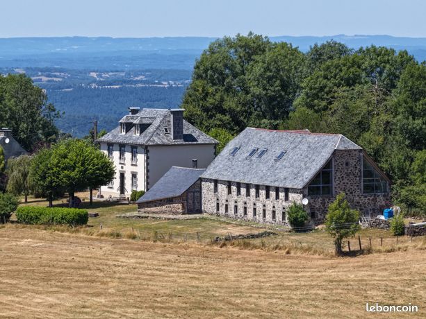 Maison 12 pièces 390 m²