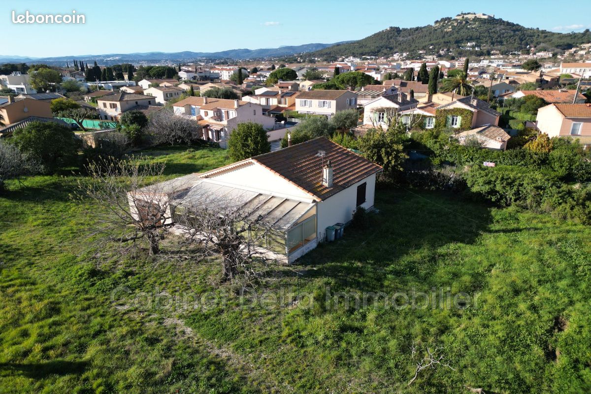 Maison 3 pièces 72 m² · à Six-Fours-les-Plages · 72 m² · 369 000 €