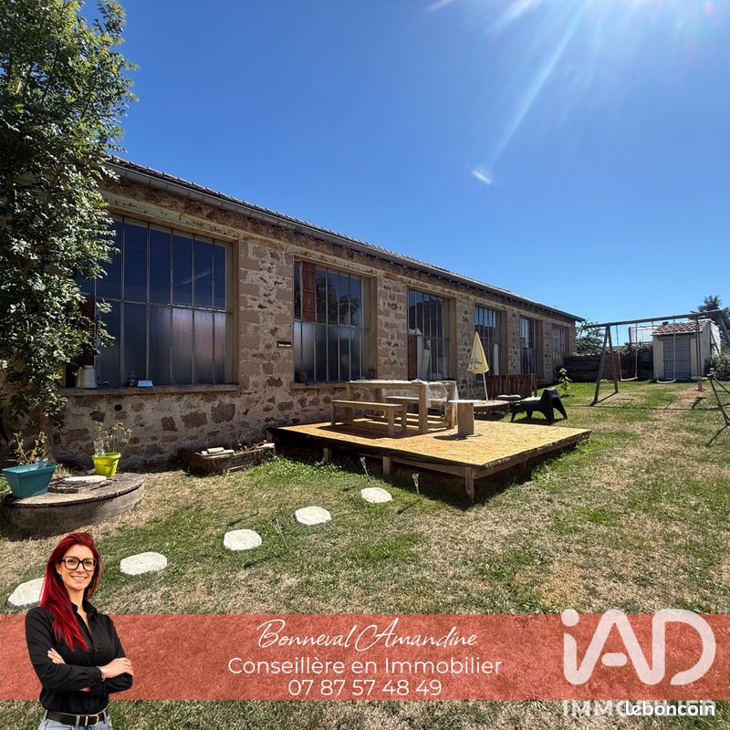 Maison 1 pièce 130 m² · à Sainte-Sigolène · 130 m² · 149 000 €