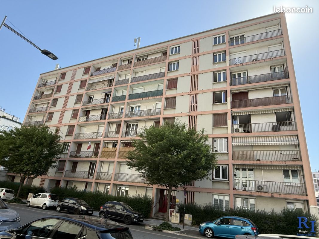 Appartement 3 pièces 67 m² · à Grenoble · 67 m² · 140 000 €