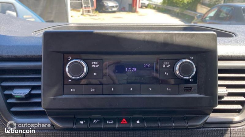 Renault Trafic Véhicule utilitaire ou Société L1H1 3T 2.0 Blue dCi 130ch Confort (image 29)