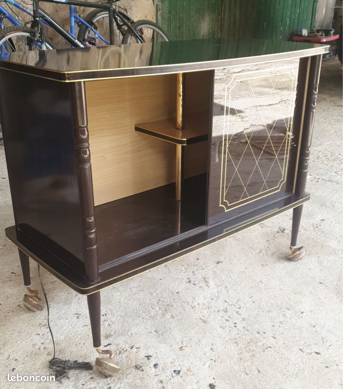 Meuble roulant TV/bar signé Henri Erard période 61's/70's, avec éclairage intérieur, formica/laiton (image 2)
