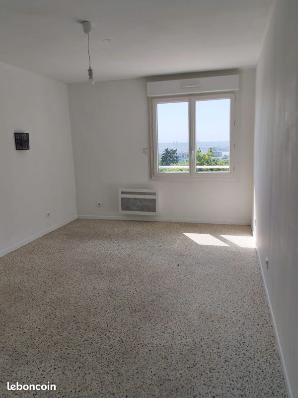Appartement 1 pièce 22 m² · à Cenon · 22 m² · 580 €