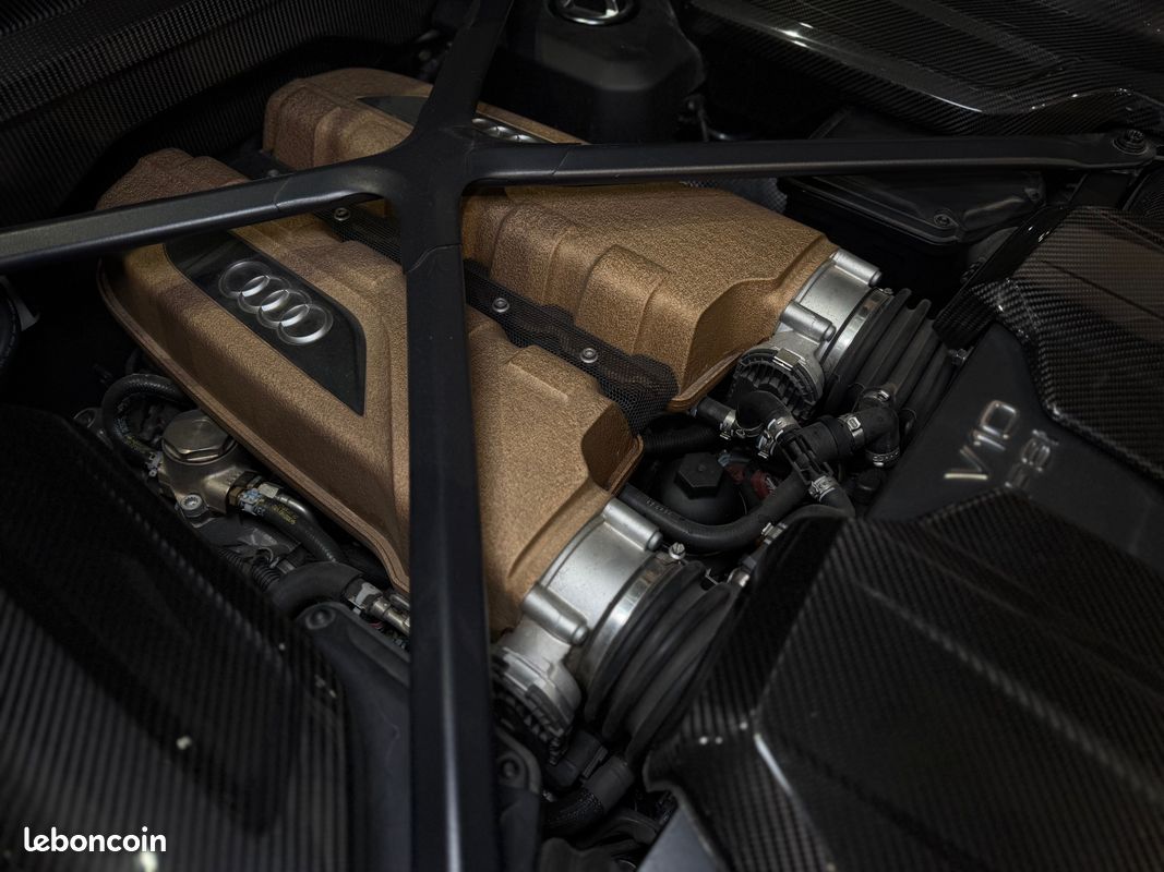AUDI R8 Performance Decennium V10 + 620 CH S-Tronic 7 N° 57 / 222 Bang & Olufsen Magnetic Ride Cuir Etendu Freins Ceramiques 2019 (image 6)