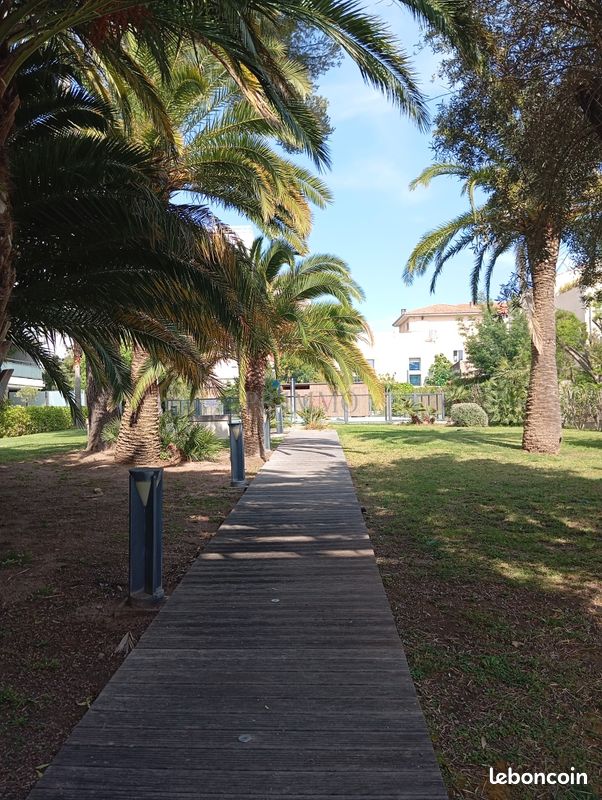 Appartement 2 pièces 38 m² · à Saint-Raphaël · 38 m² · 950 €/mois