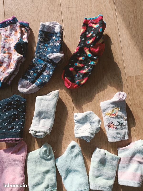 Lot 20 paires chaussettes 27-30 (Cabaia, Petit Bateau, H&M) (image 3)