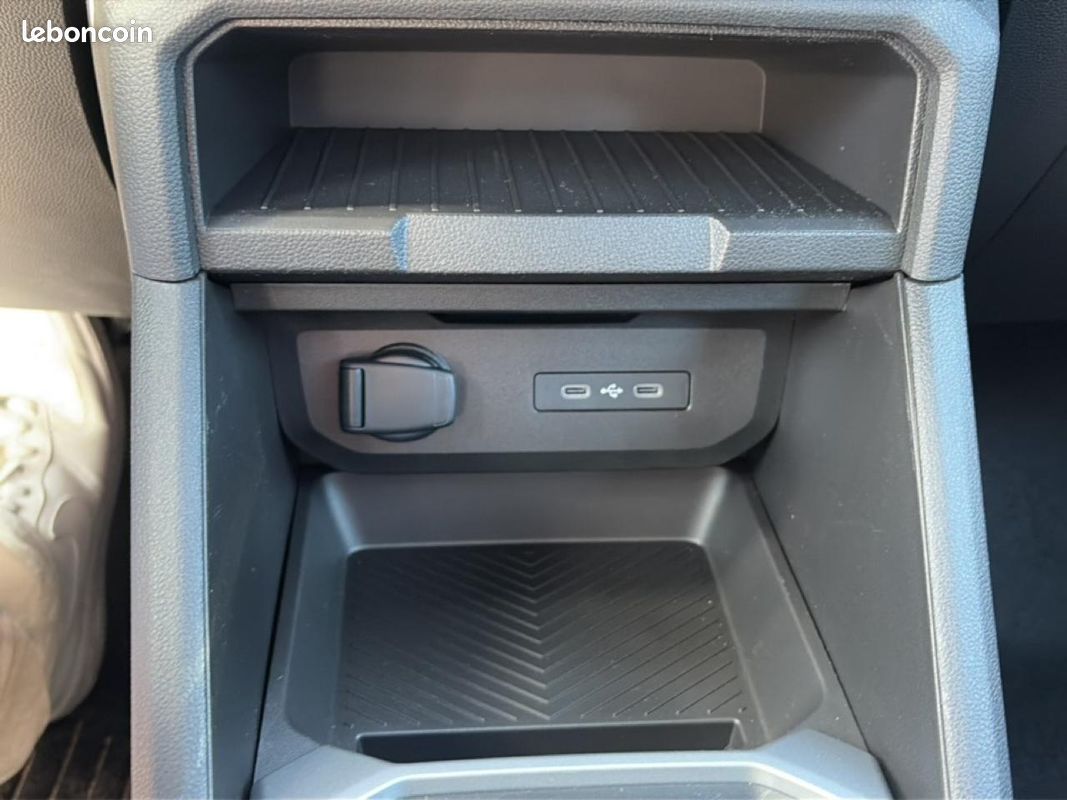 DACIA DUSTER 1.2 hybrid-g 150 expression 4x4 (image 23)
