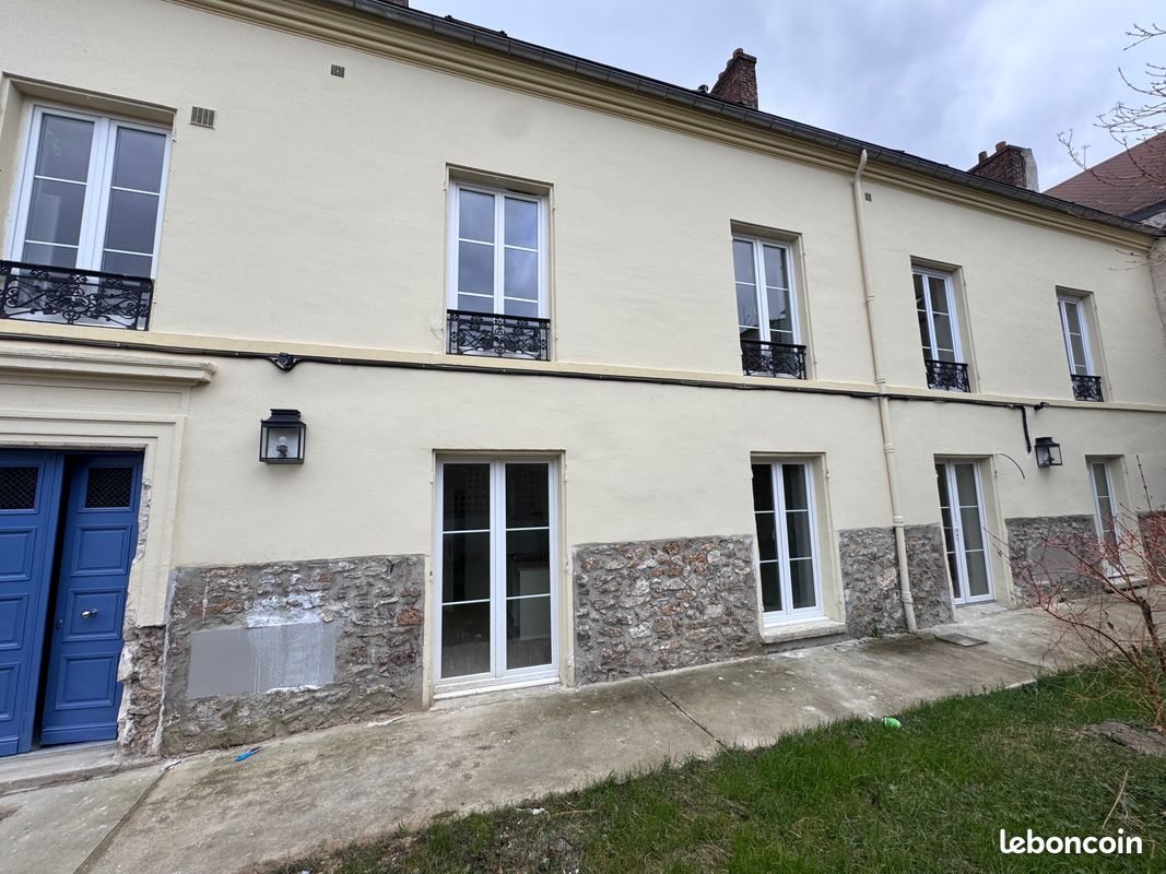 Appartement 1 pièce 25 m² · à Athis-Mons · 25 m² · 655 €/mois