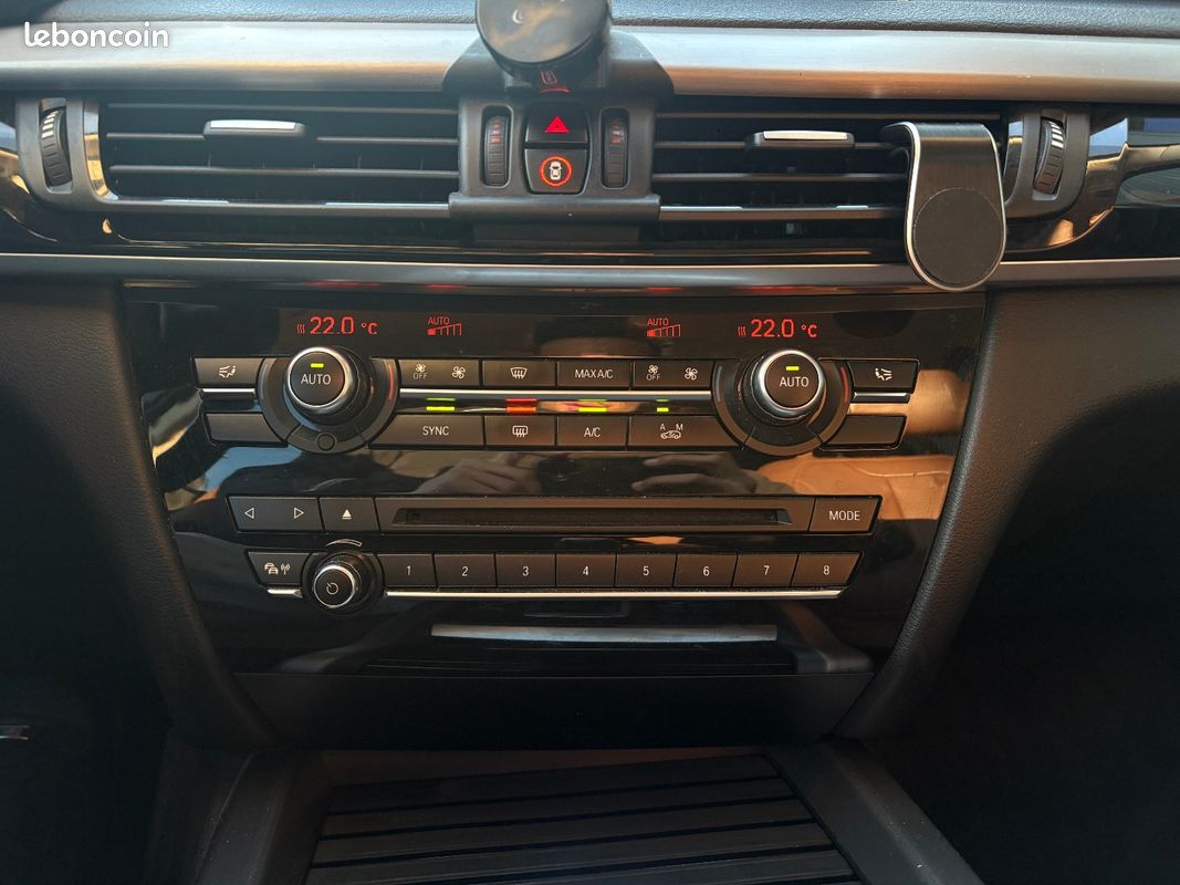 BMW X5 F15 25D 231 ch BVA8 Lounge Plus / 7 places / Sièges Electriques à mémoire... (image 29)