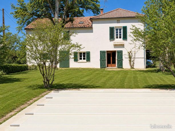 Propriété 5 pièces 210 m²