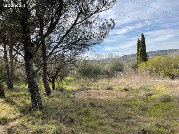Terrain 240 m² Monteux