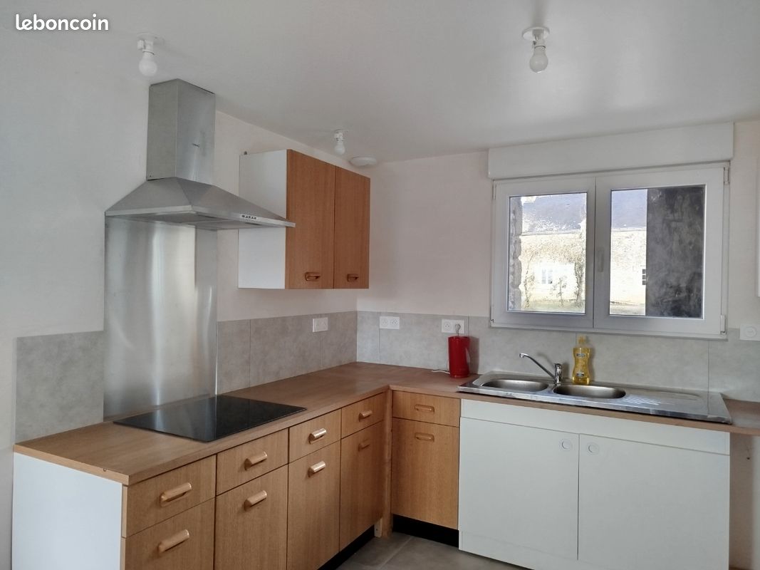 Maison 4 pièces 105 m² · à Saint-Jacut-les-Pins · 105 m² · 750 €/mois