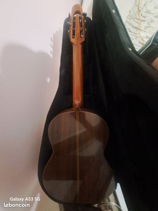 Guitare Classique de Luthier - Gérard Audirac (2010) - Ouïe sur éclisse (image 7)