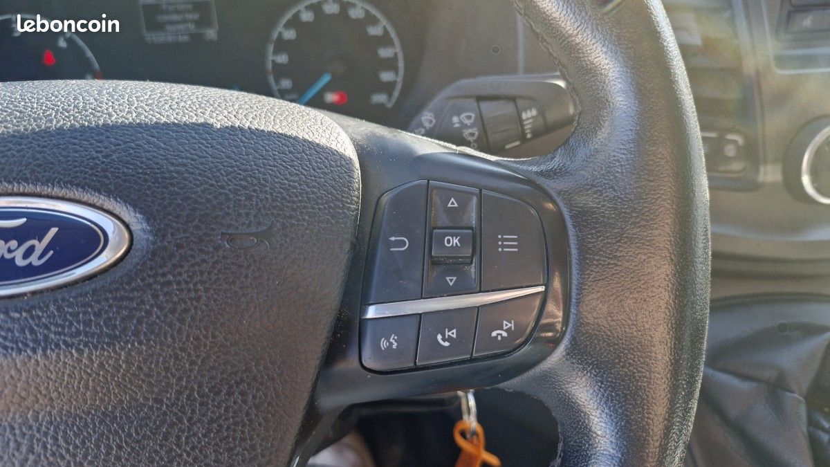 Ford Transit Custom CABINE APPROFONDIE L2H1 2.0 Ecoblue 130 Trend Business (image 10)
