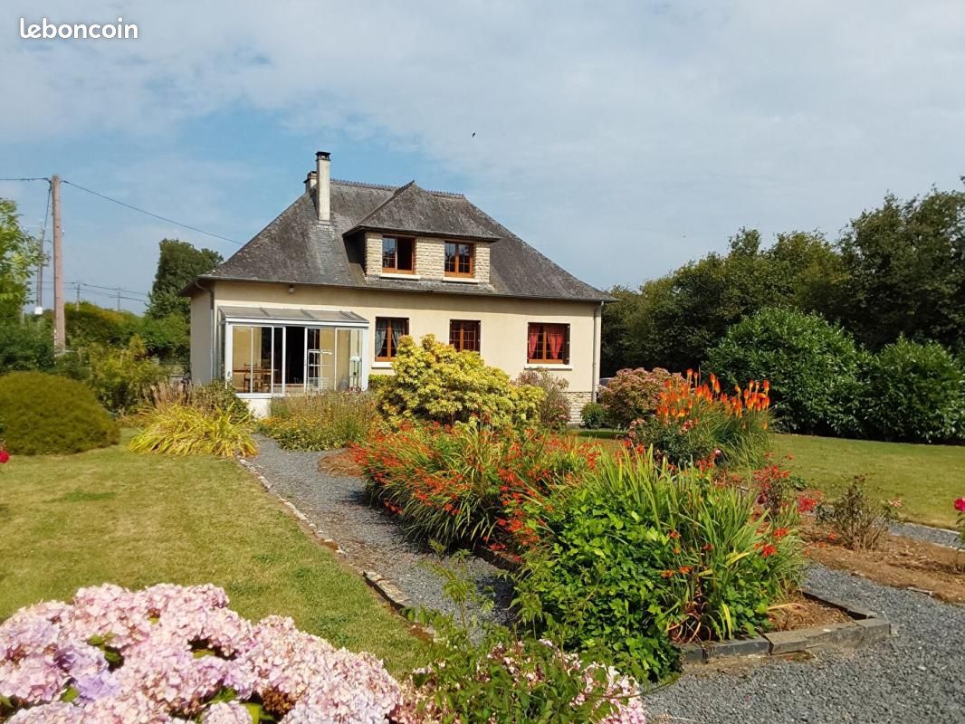 Maison 10 pièces 122 m² · à Balleroy-sur-Drôme · 122 m² · 260 000 €