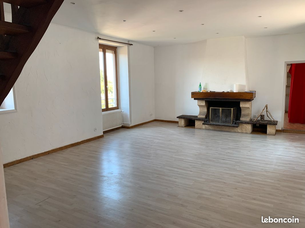 Maison 4 pièces 112 m² · à Poitiers · 112 m² · 925 €/mois