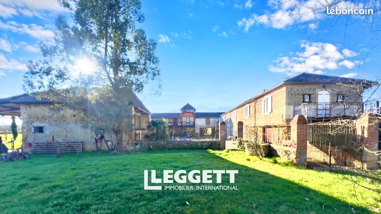 Maison 10 pièces 401 m²