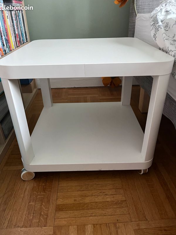 Table de chevet / desserte roulante Tingby IKEA (image 1)
