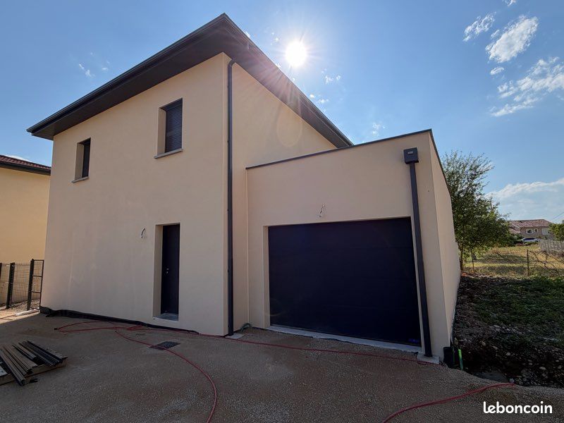 Maison 5 pièces 120 m² · à Ruy-Montceau · 120 m² · 390 000 €