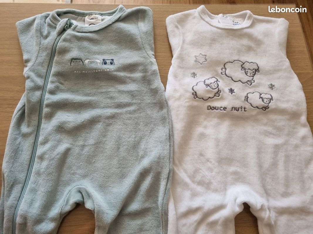2 pyjamas velour 3 mois (image 1)