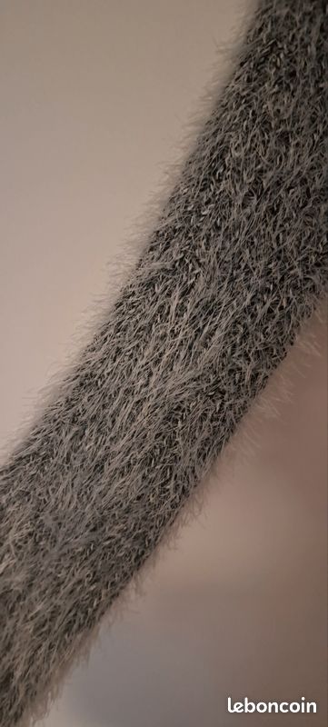 Pull gris (image 2)