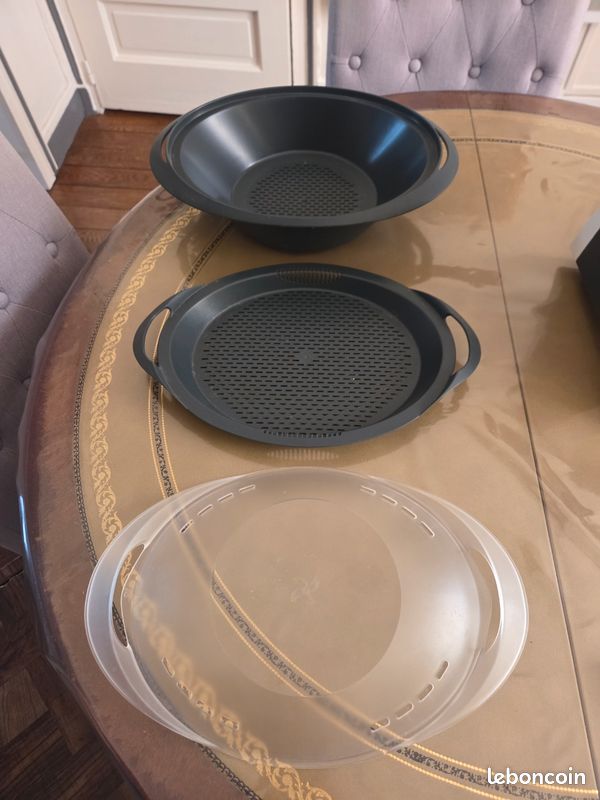 Termomix bon etat avec ses accessoires et son livre de recette (image 10)