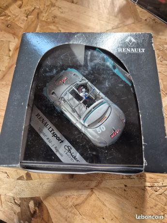30353 Renault Sport Spider n50 Silver Anson 1:18