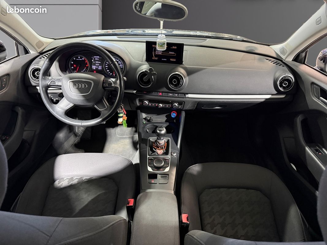 AUDI A3 Sportback 1.2 TFSI 110 AMBIANTE sièges chauffant clim bi-zone 110Ch Garantie 12 mois (image 2)