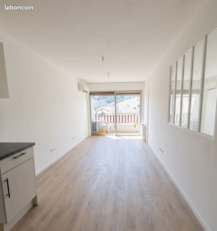 Appartement 2 pièces 32 m² · à Mandelieu-la-Napoule · 32 m² · 950 €
