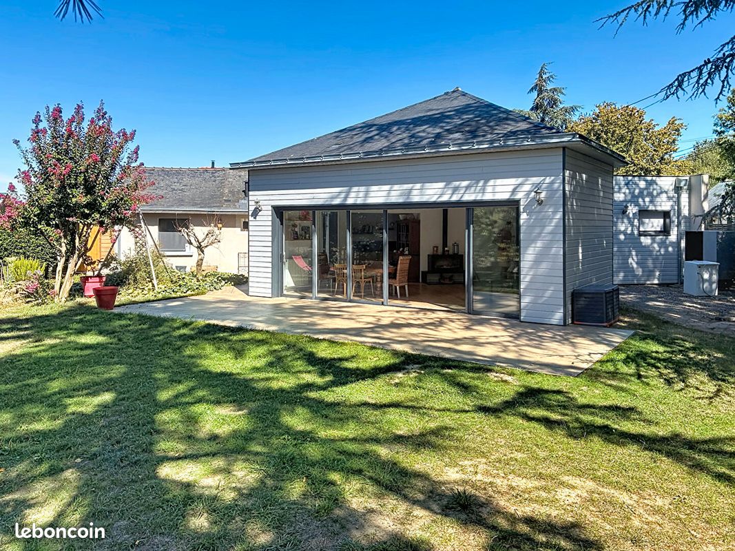 Maison 6 pièces 143 m² · à Briollay · 143 m² · 358 100 €