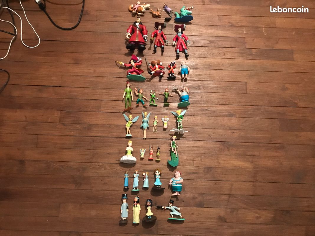 Lot figurines Peter pan disney (image 1)