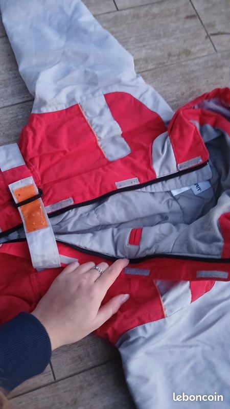 Lot combinaison de ski+4 sous pulls+ 2 paires de moufles (image 10)